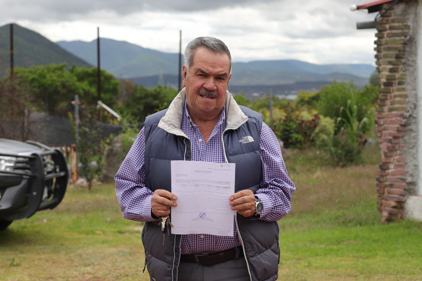 Entrega Titular de SEDEA Avisos de Autorización de Apoyo Estatal en Querétaro y Corregidora.